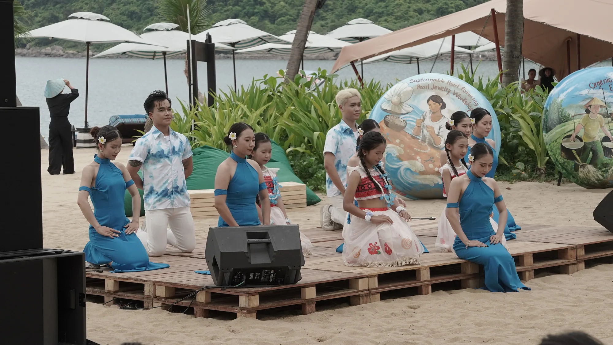 THE HANGART × INTERCONTINENTAL DANANG